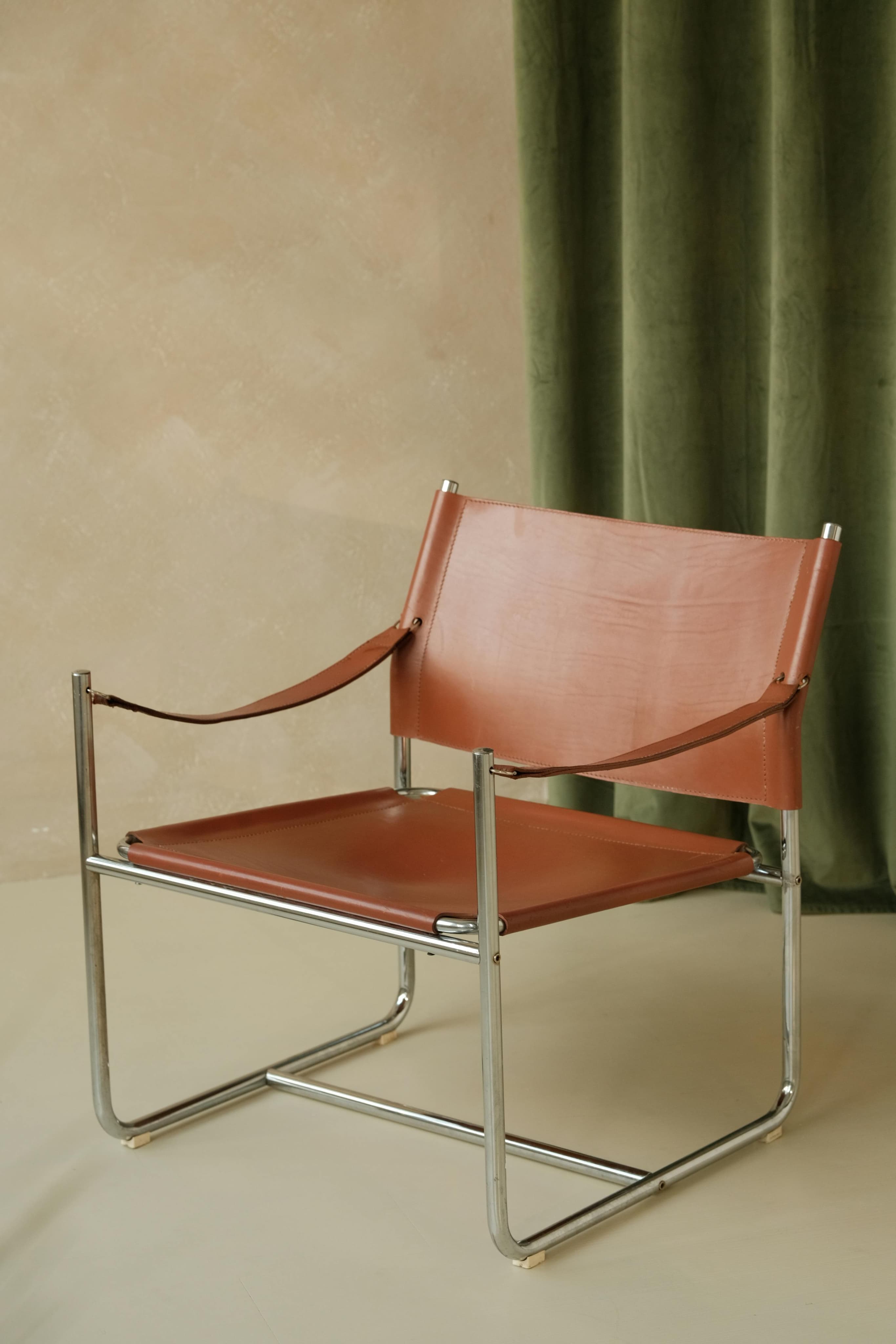 Ashton - Steel Lounge Chair