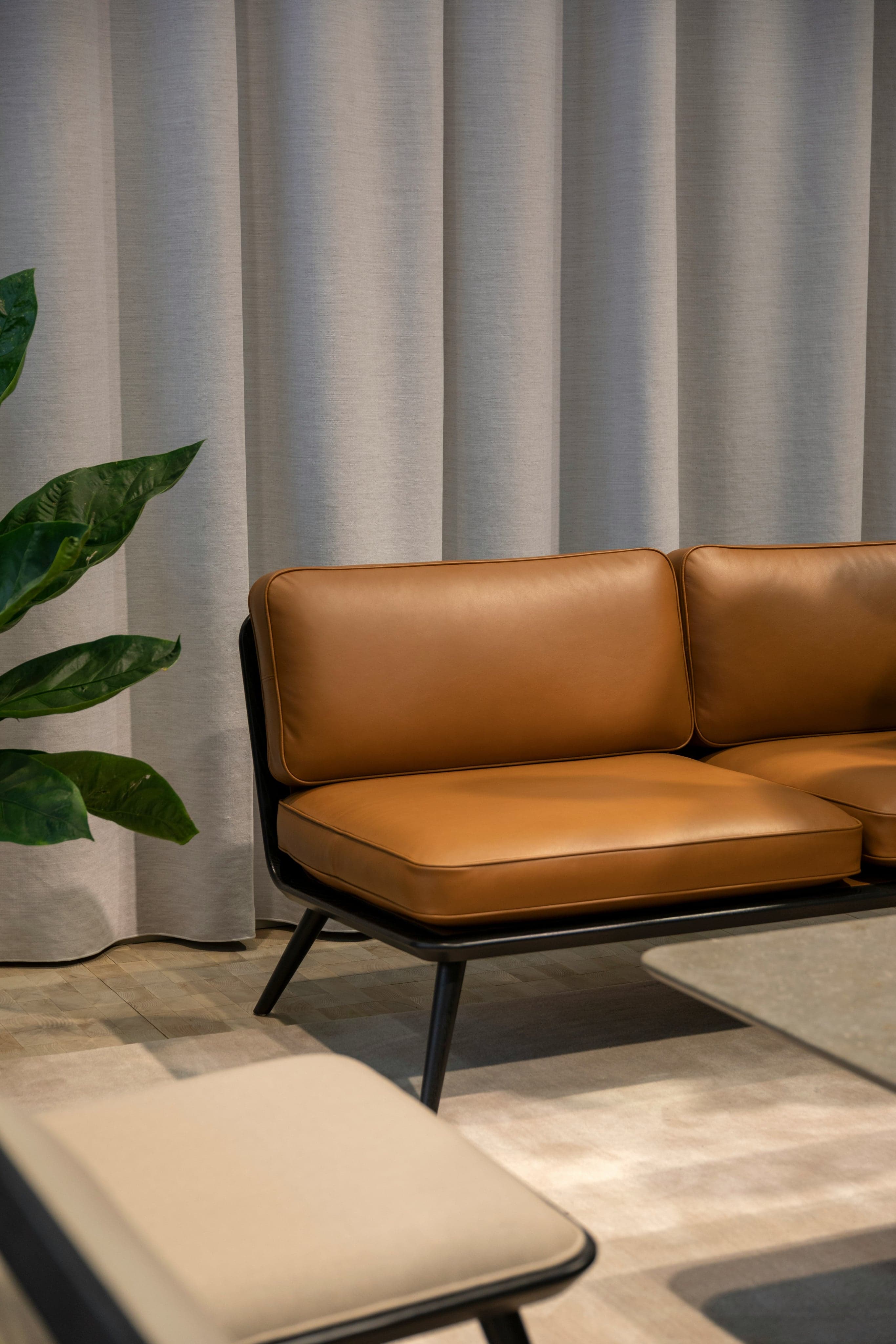 Winsdor - Leather Sofa - product image